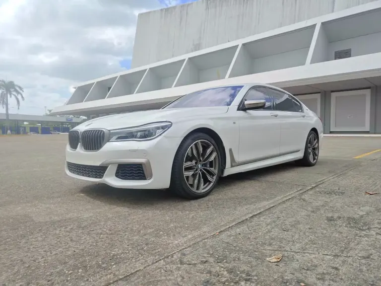 2018 BMW Serie 7 Sedán