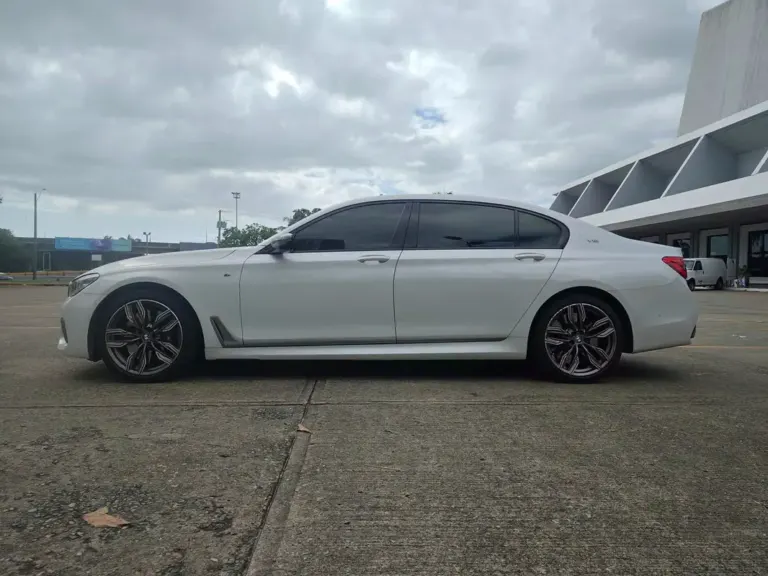 2018 BMW Serie 7 Sedán
