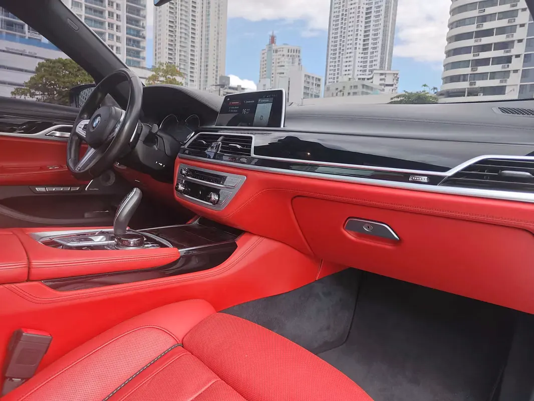 2018 BMW Serie 7 Sedán