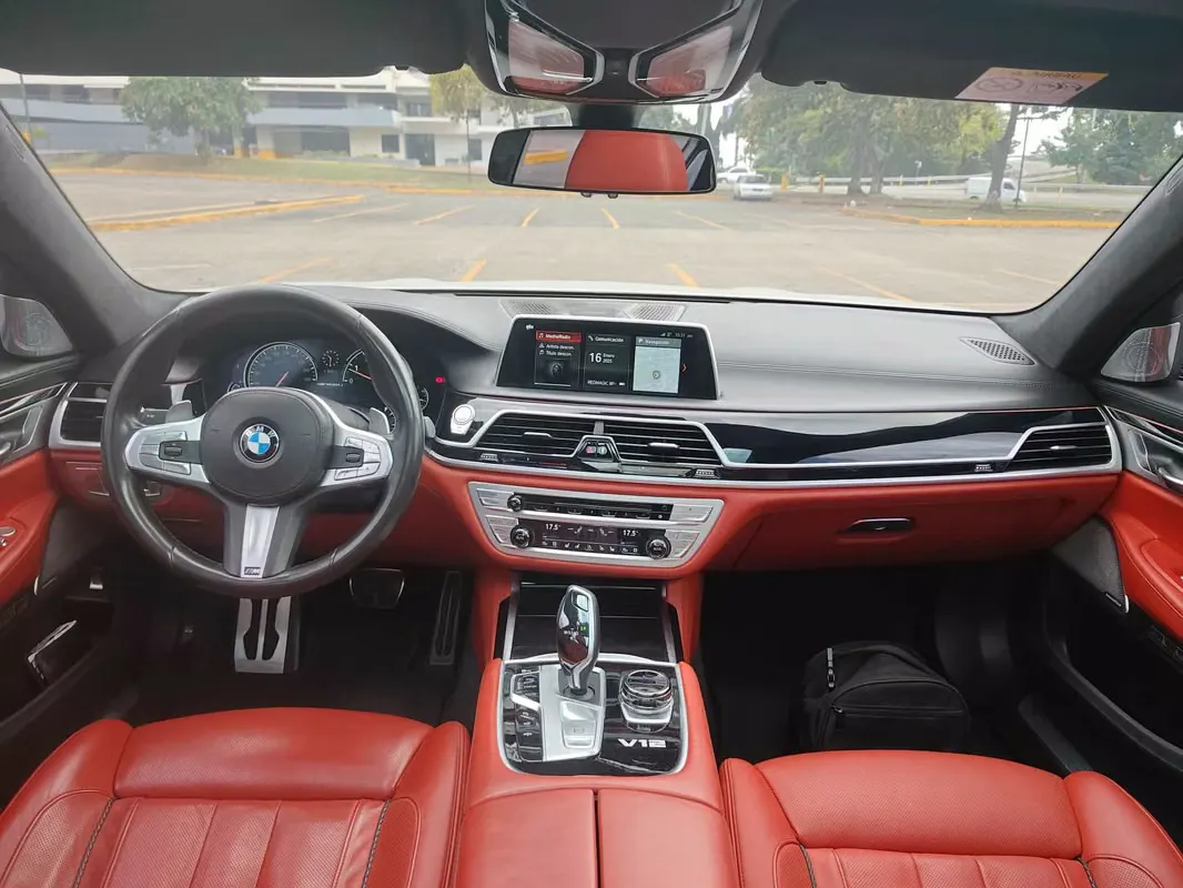 2018 BMW Serie 7 Sedán