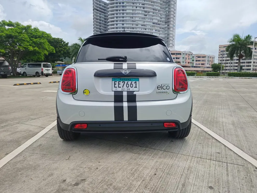 2023 MINI Cooper SE