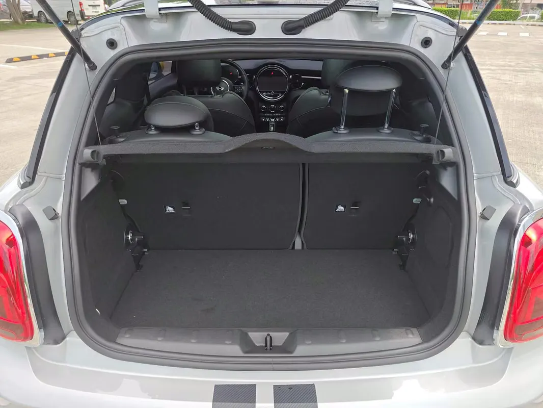 2023 MINI Cooper SE