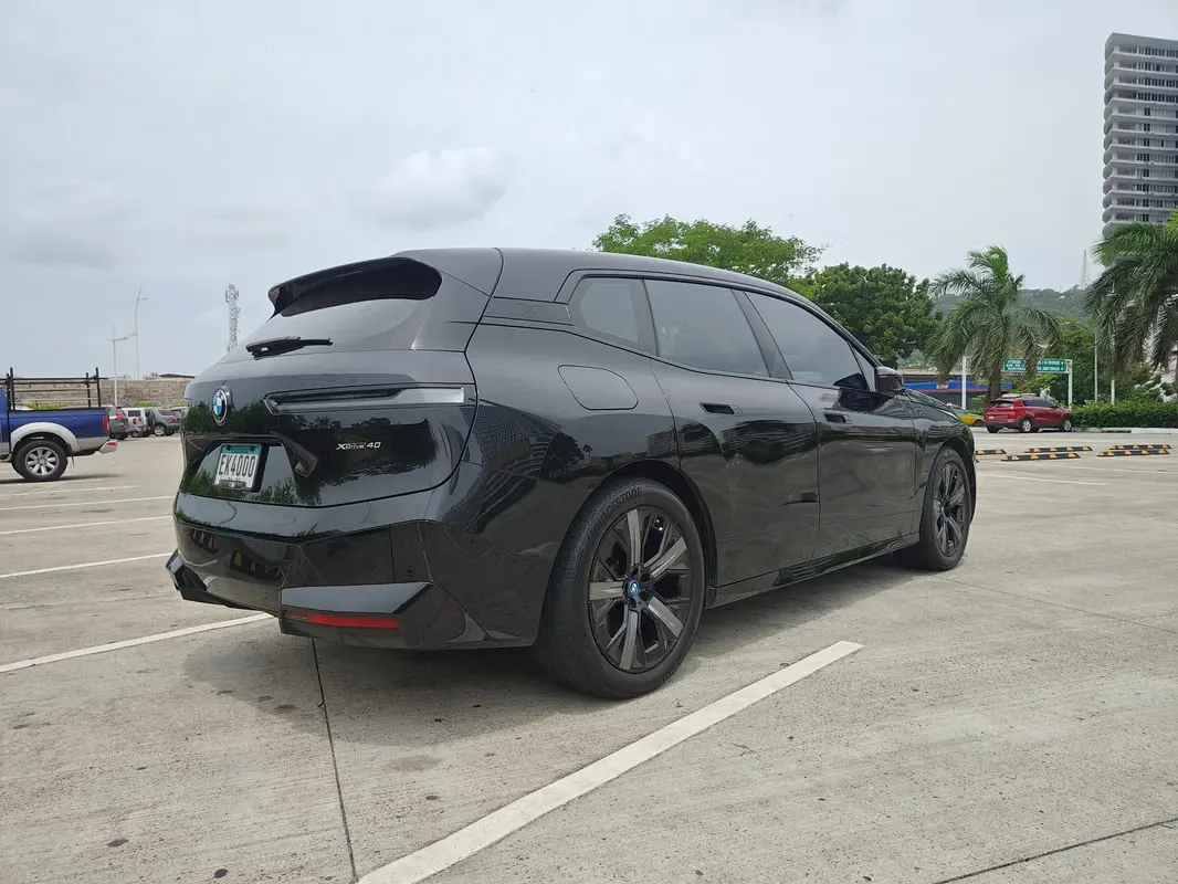2024 BMW iX