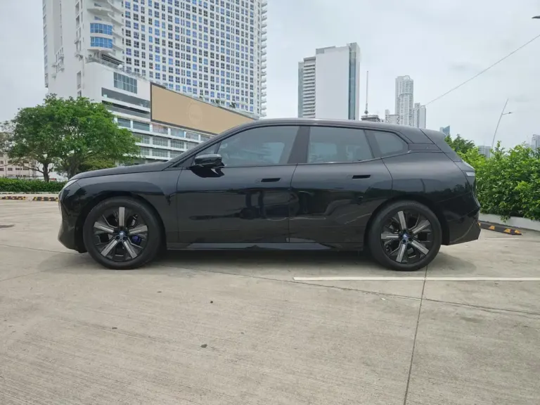 2024 BMW iX