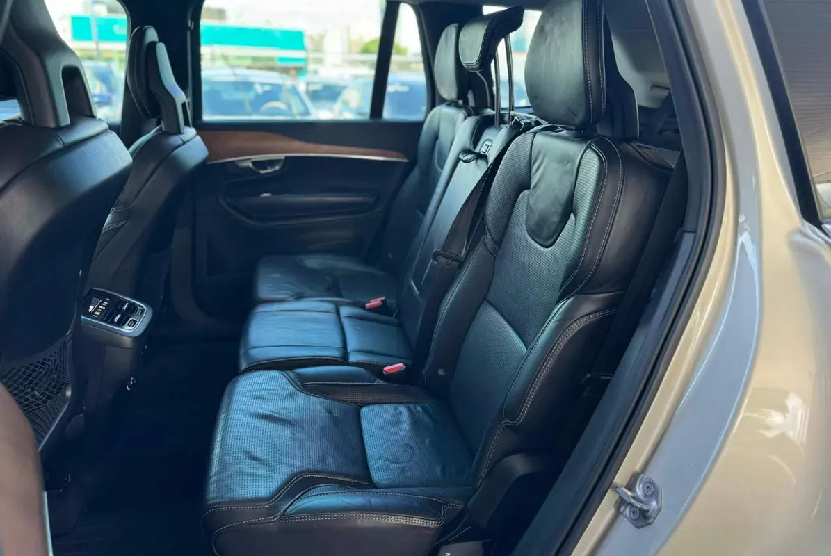 2016 Volvo XC90