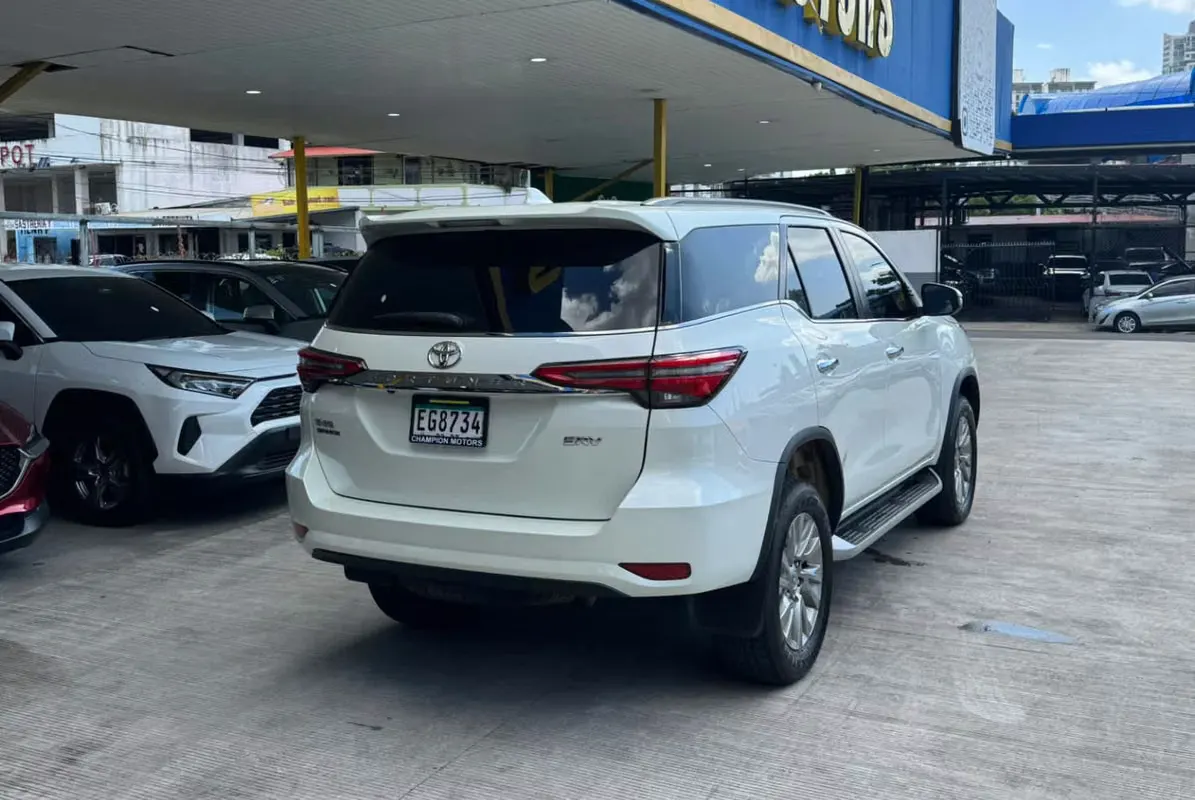 2023 Toyota Fortuner
