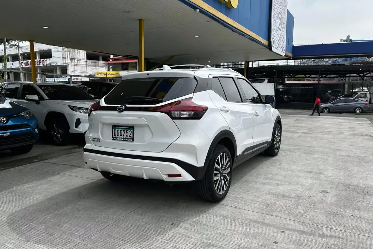 2023 Nissan Kicks