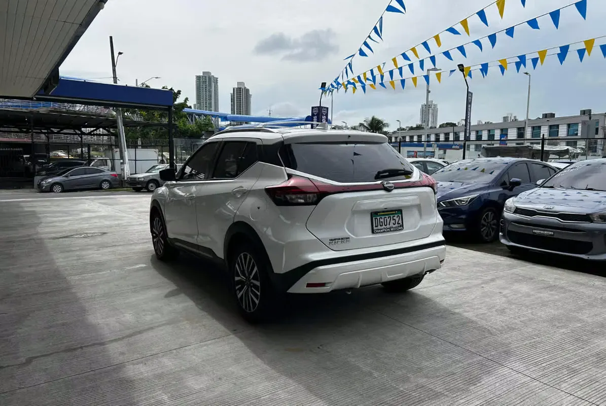 2023 Nissan Kicks