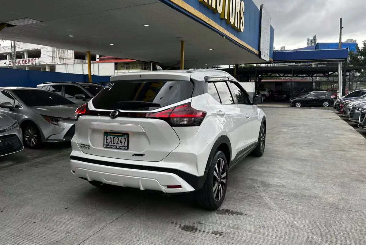 2022 Nissan Kicks