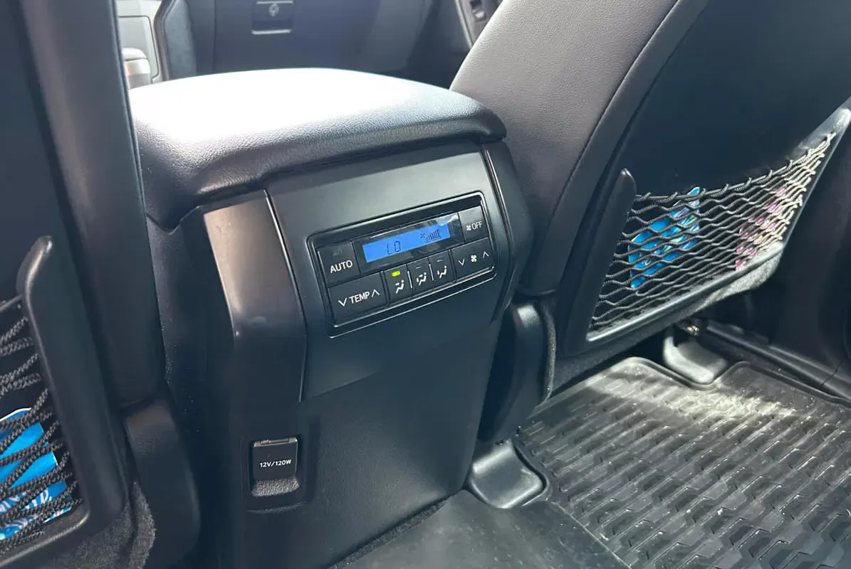 2023 Toyota Land Cruiser Prado