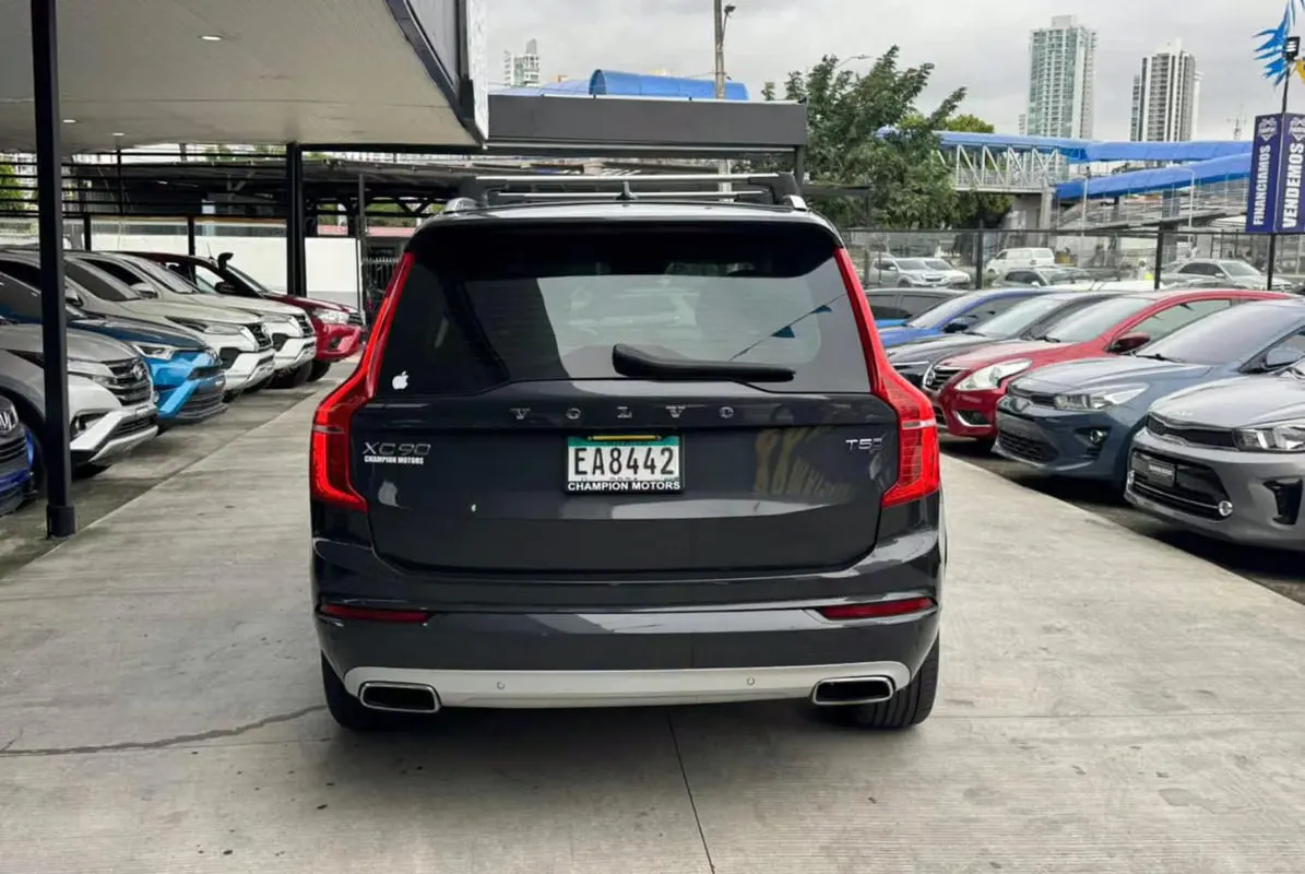 2021 Volvo XC90