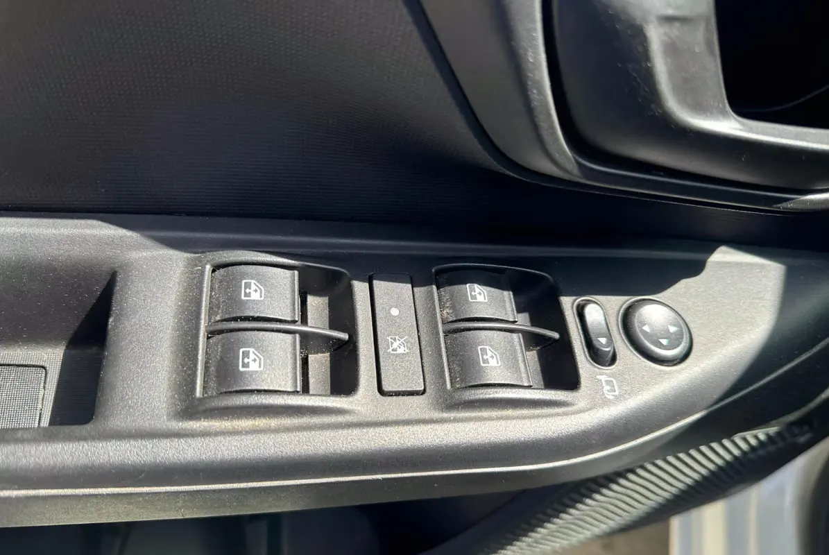 2023 Ram 700
