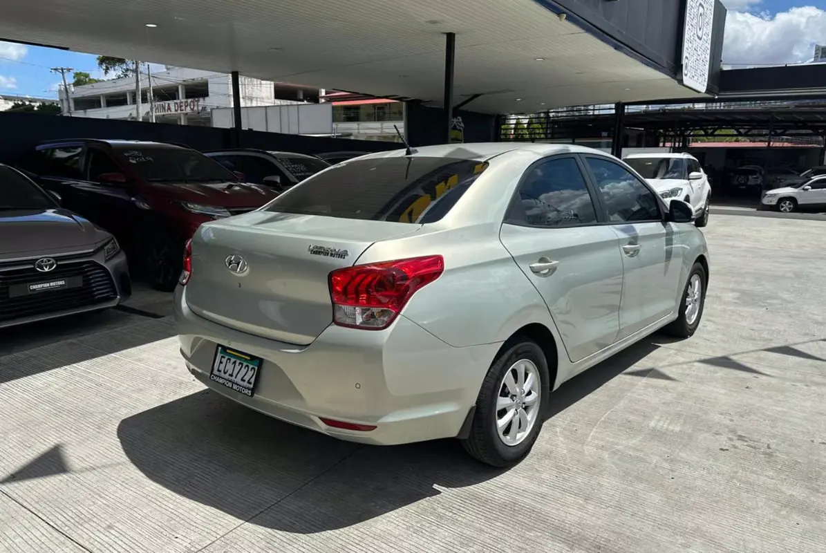 2022 Hyundai Verna