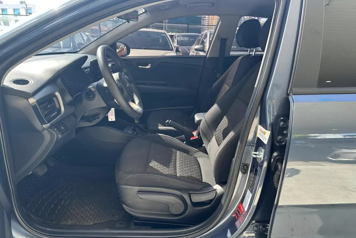 2023 Kia Rio