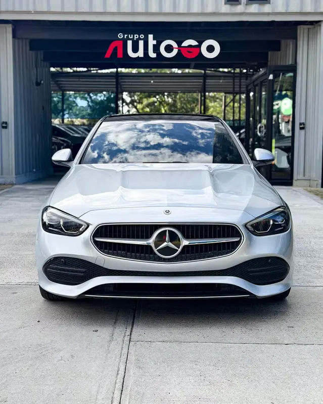 2024 Mercedes-Benz Clase C