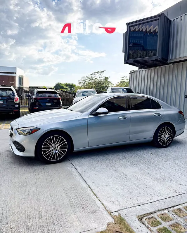 2024 Mercedes-Benz Clase C
