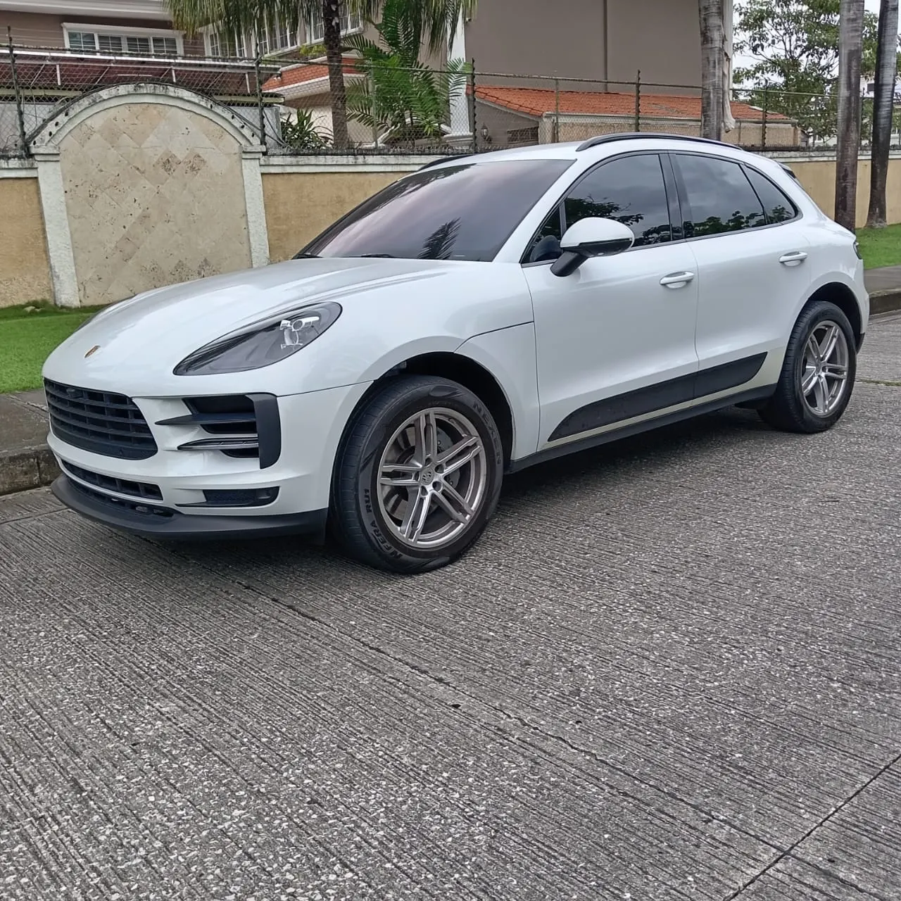 2020 Porsche Macan