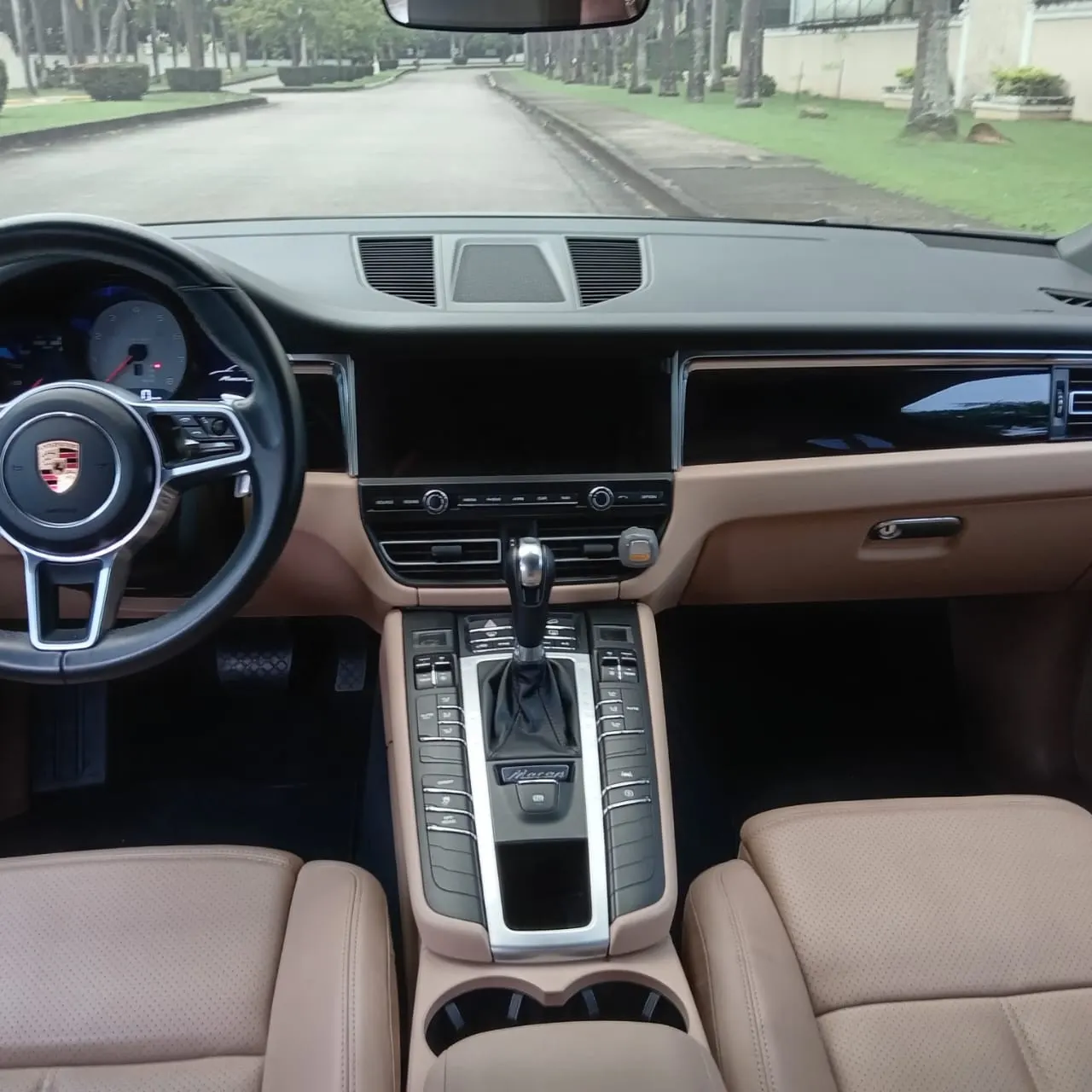 2020 Porsche Macan