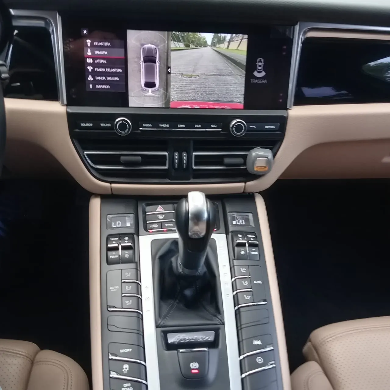2020 Porsche Macan