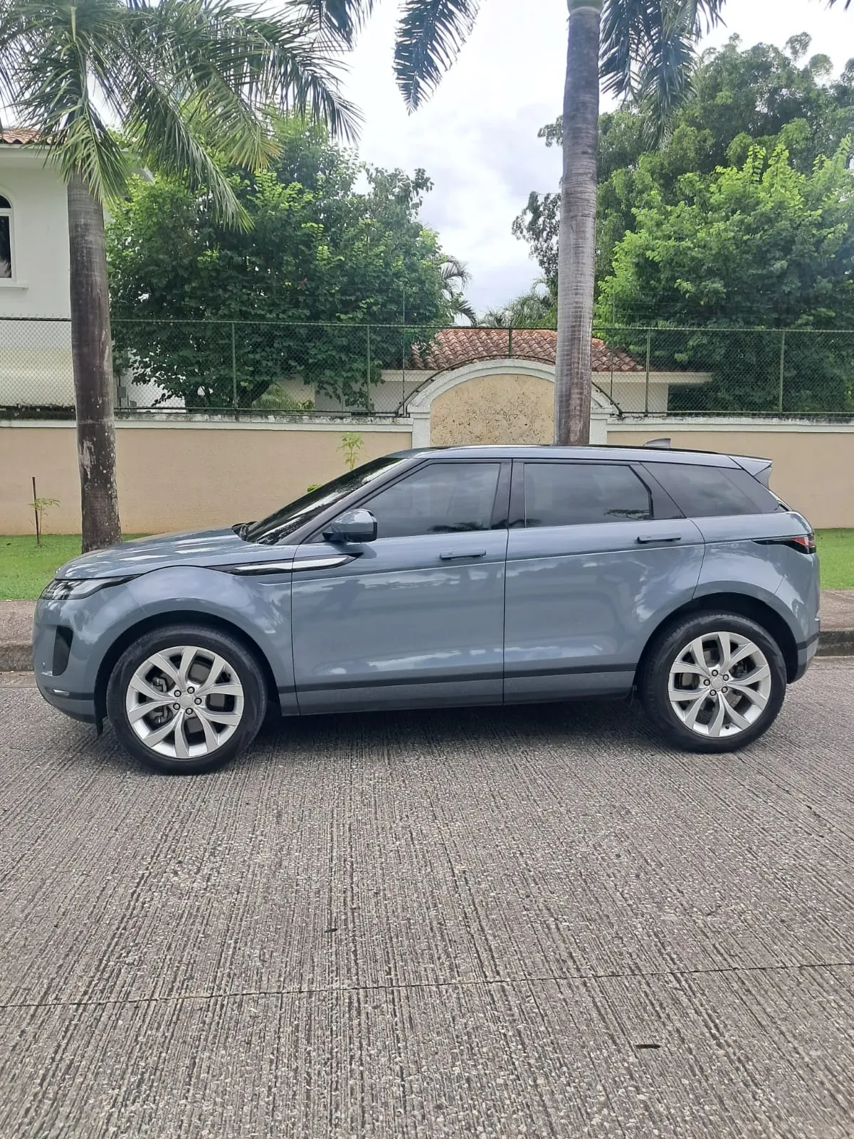 2023 Land Rover Range Rover Evoque