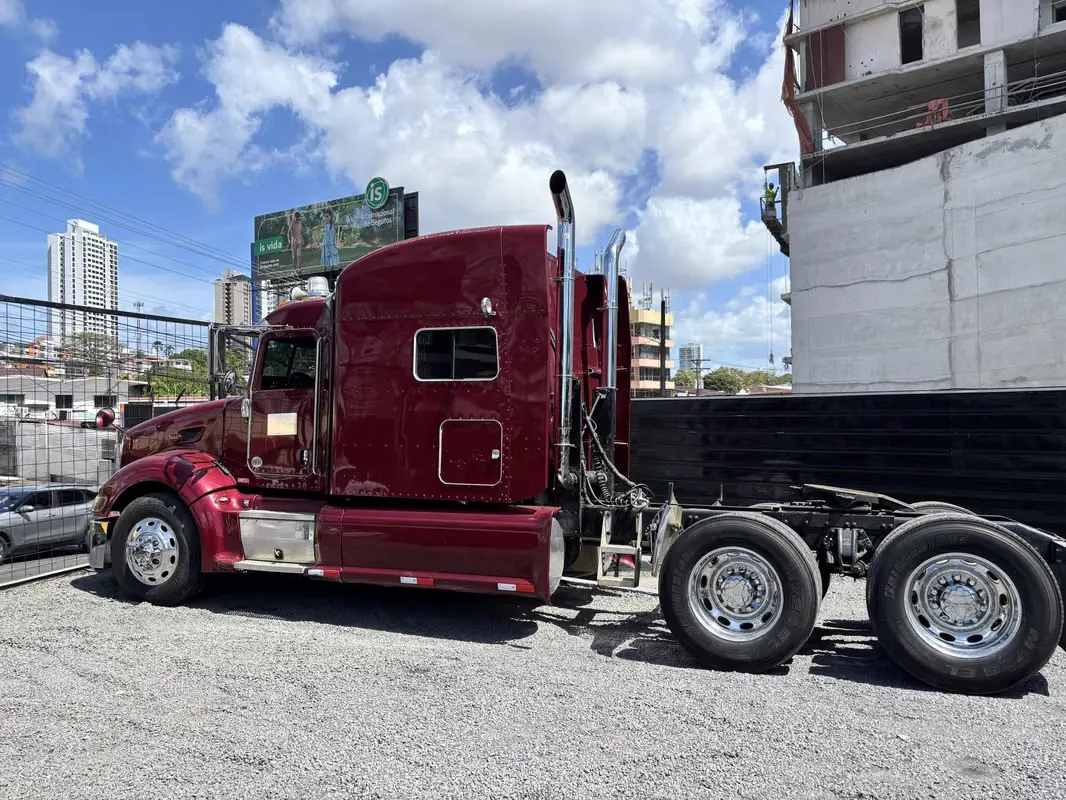 2012 Peterbilt 386
