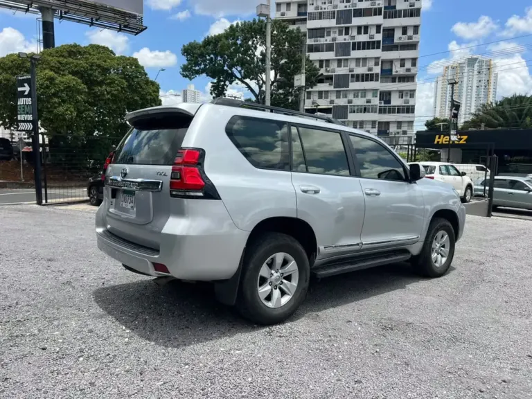 2019 Toyota Land Cruiser Prado