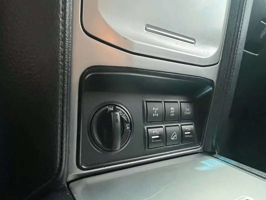 2019 Toyota Land Cruiser Prado