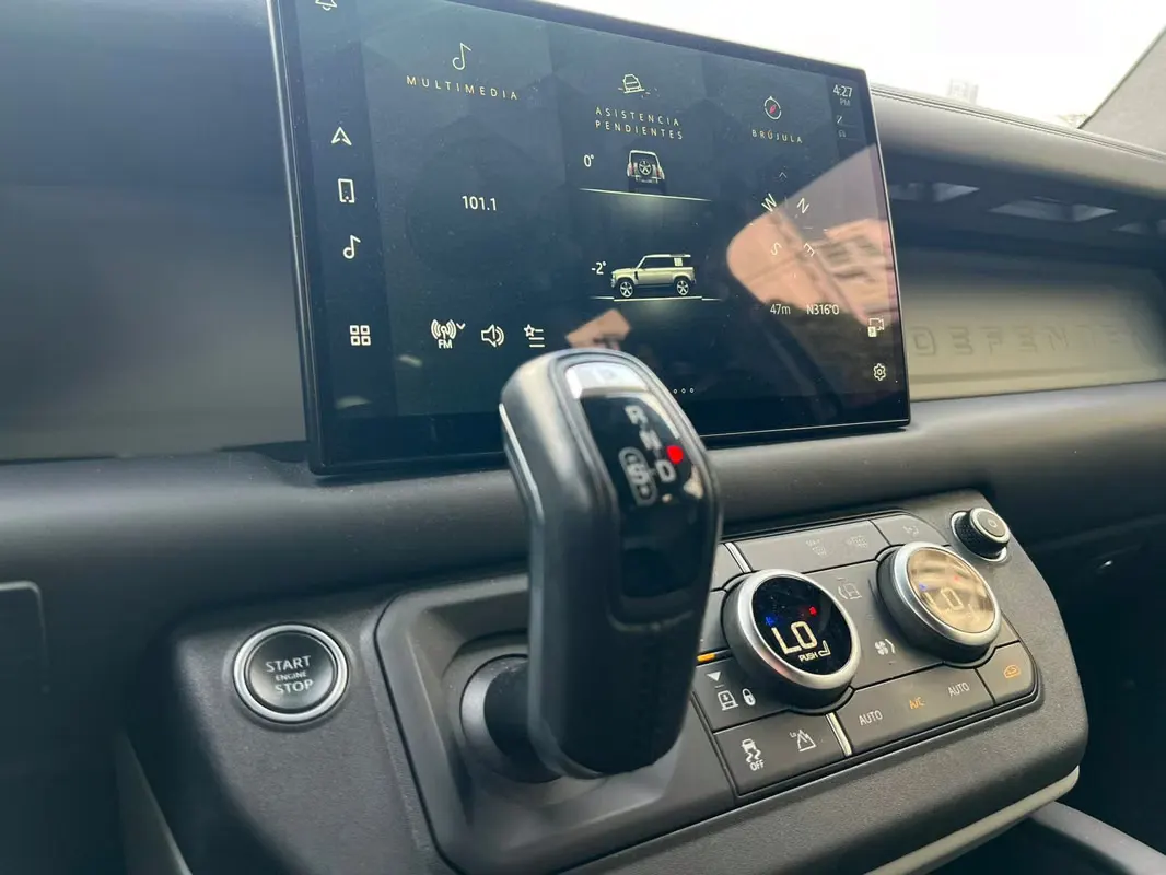 2023 Land Rover Defender