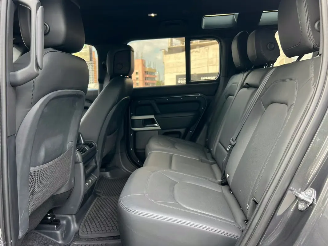 2023 Land Rover Defender