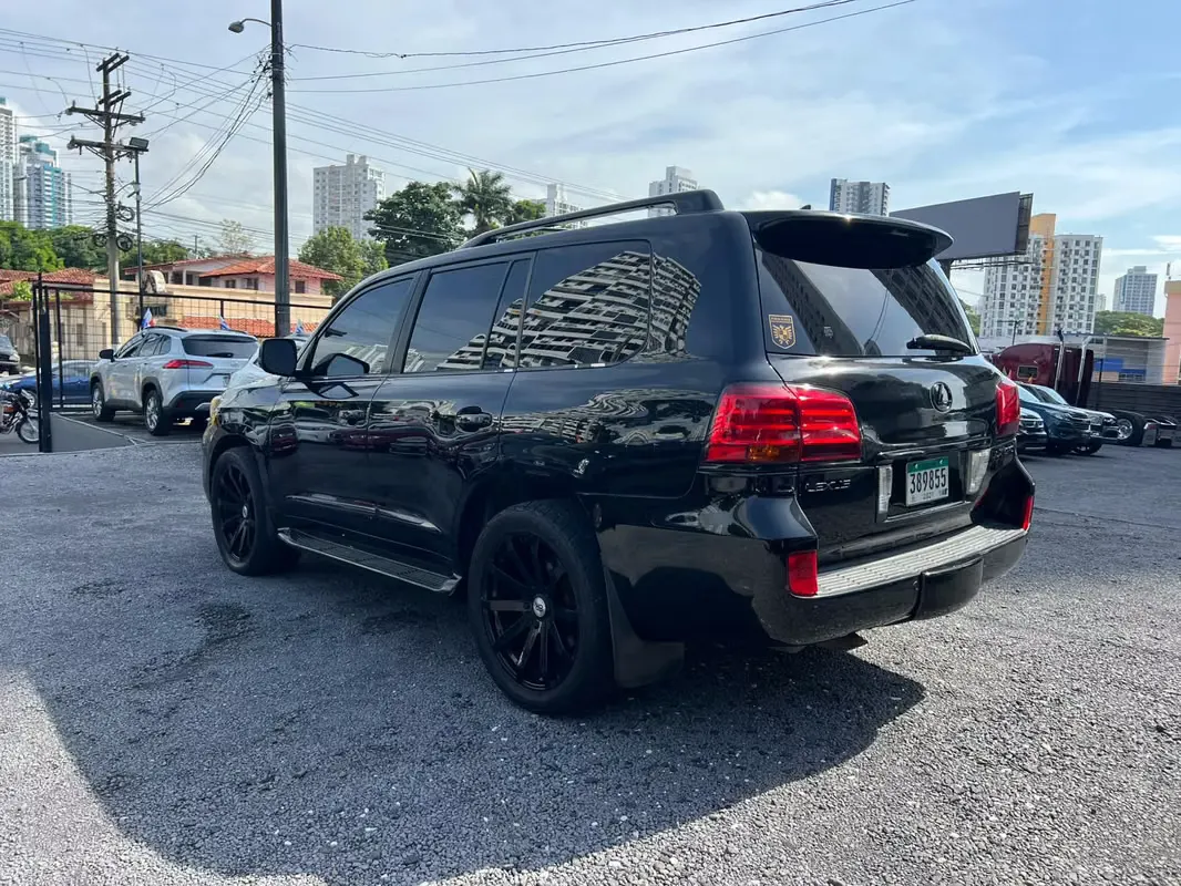 2010 Lexus LX