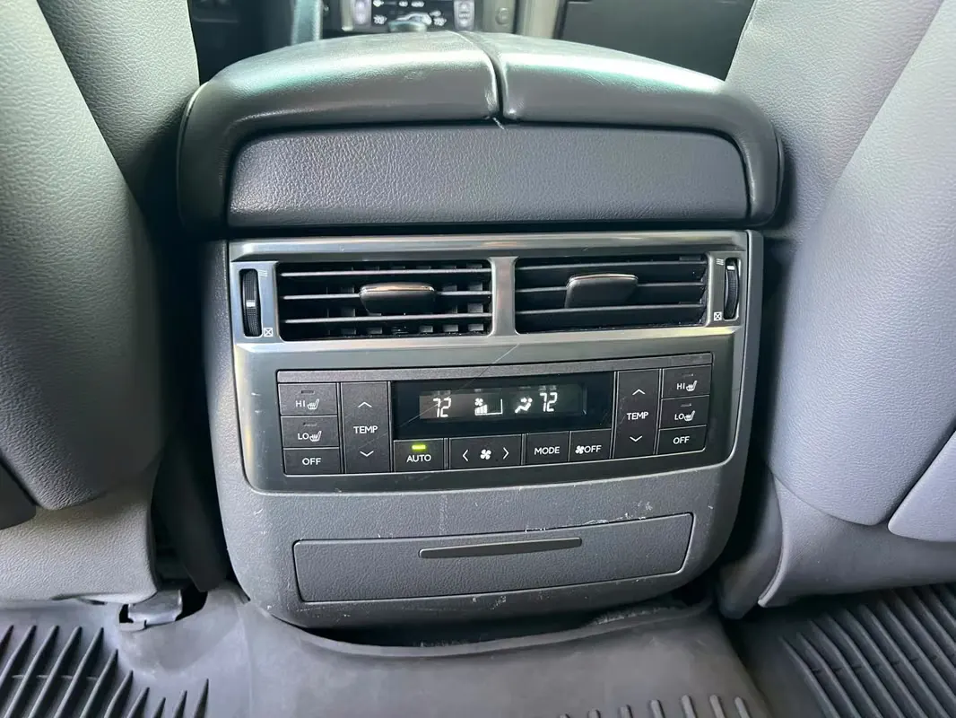 2010 Lexus LX