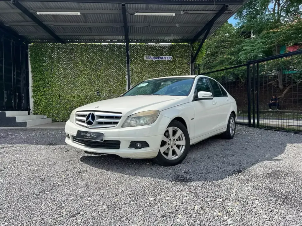 2010 Mercedes-Benz C180