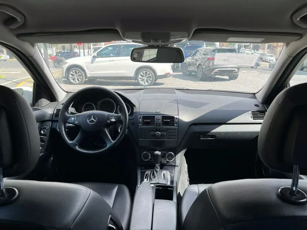 2010 Mercedes-Benz C180