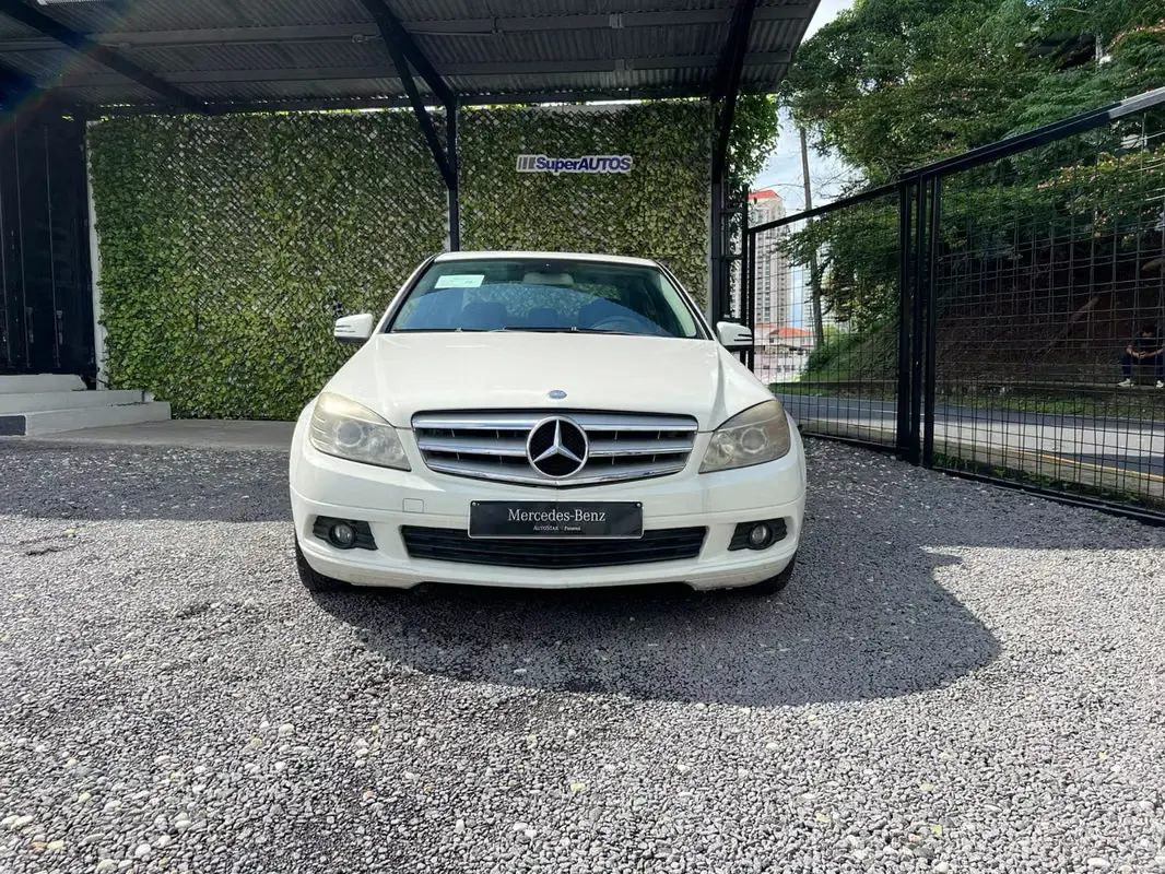 2010 Mercedes-Benz C180
