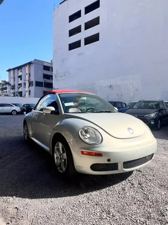 2009 Volkswagen New Beetle