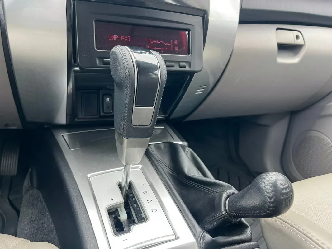 2013 Mitsubishi Nativa