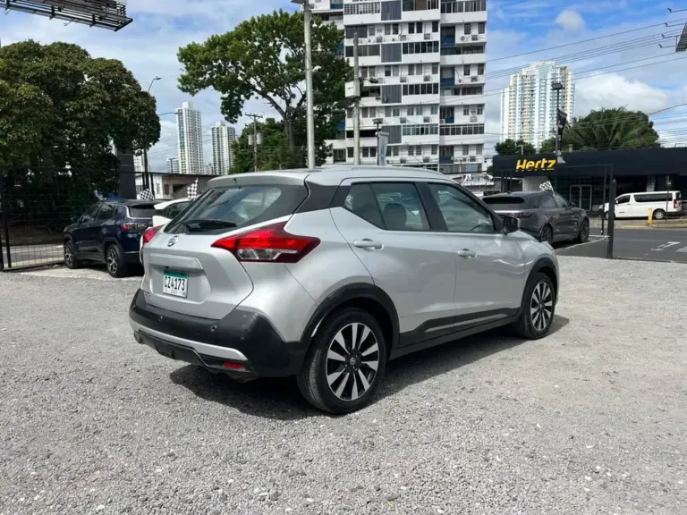 2020 Nissan Kicks