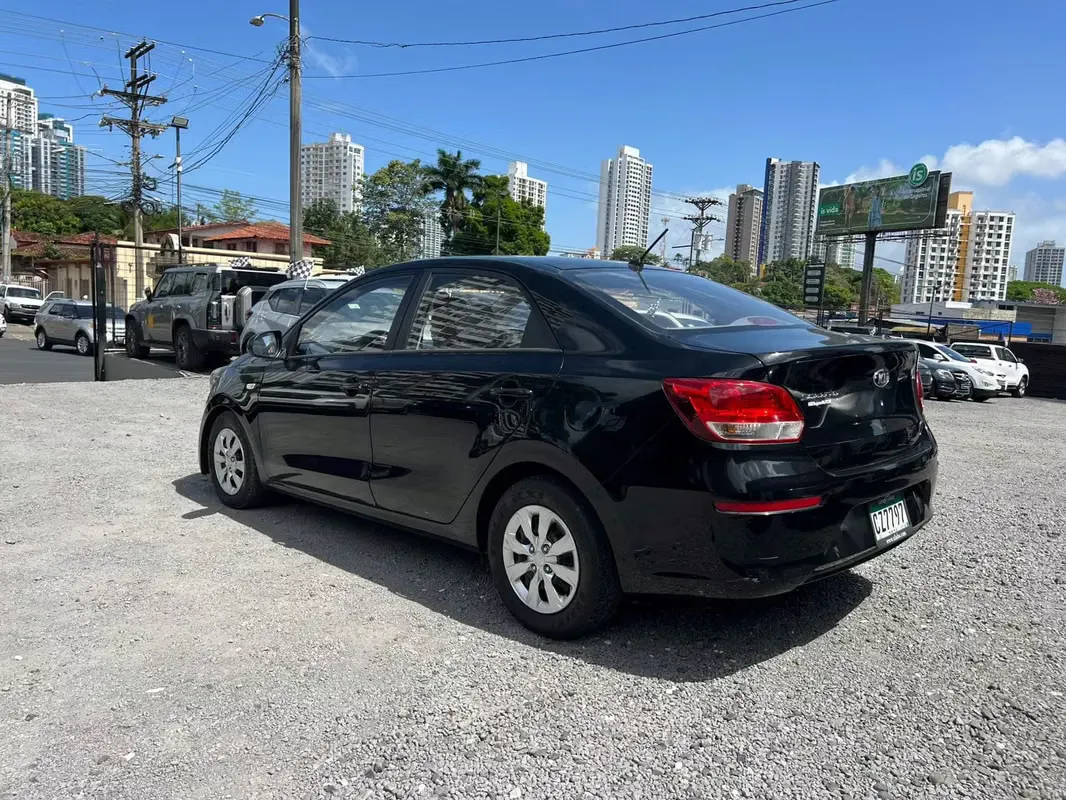 2021 Kia Soluto
