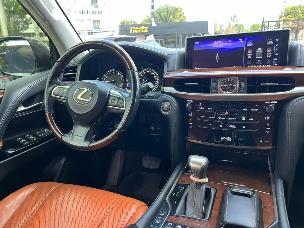 2019 Lexus LX