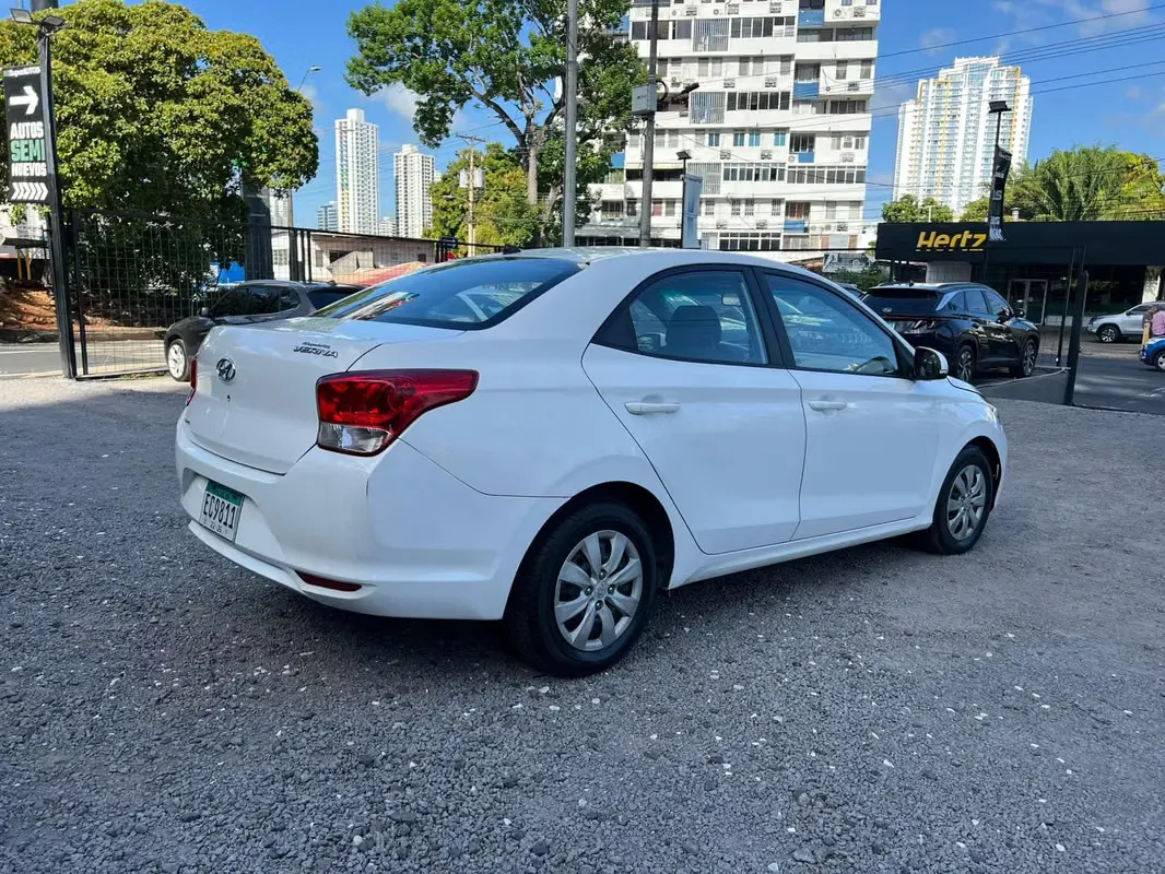 2022 Hyundai Verna