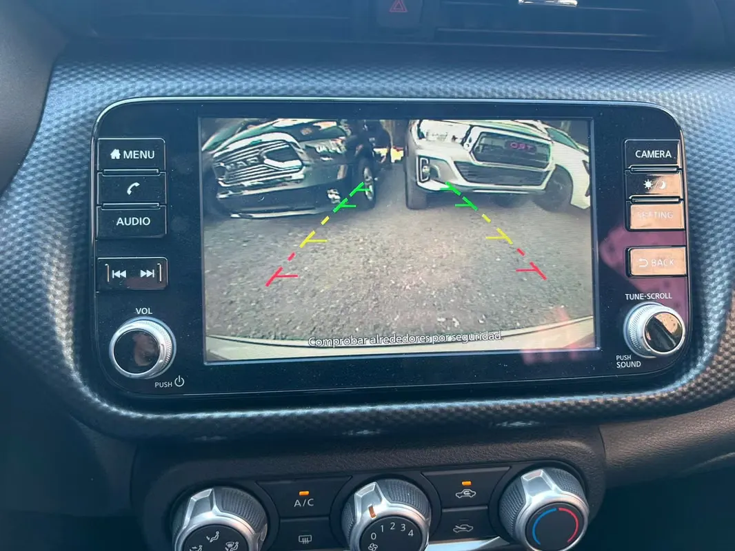 2024 Nissan Kicks