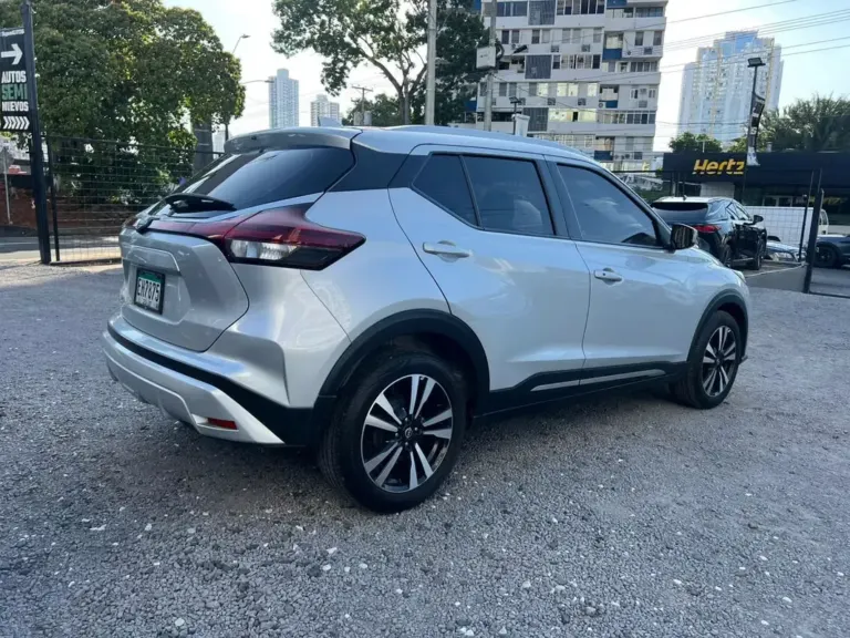 2024 Nissan Kicks