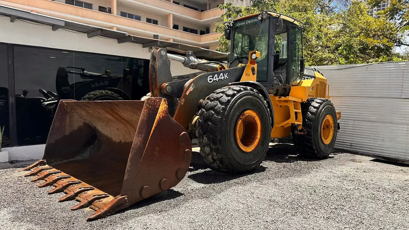 2015 John Deere 644