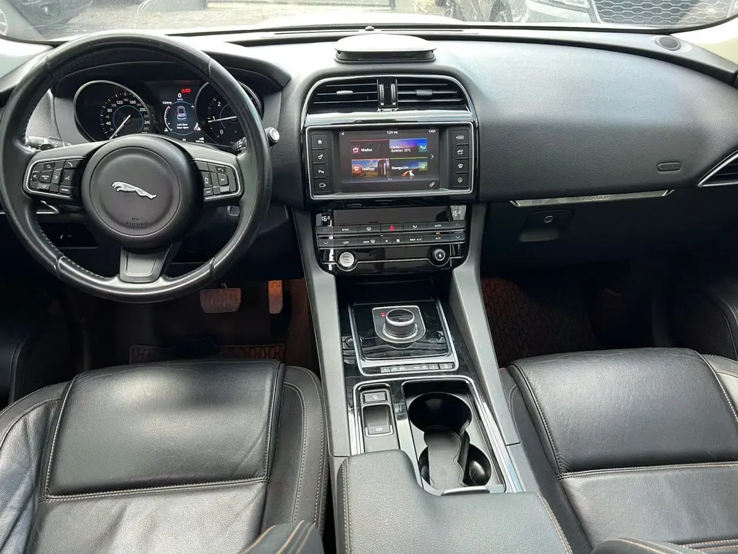 2017 Jaguar F-Pace