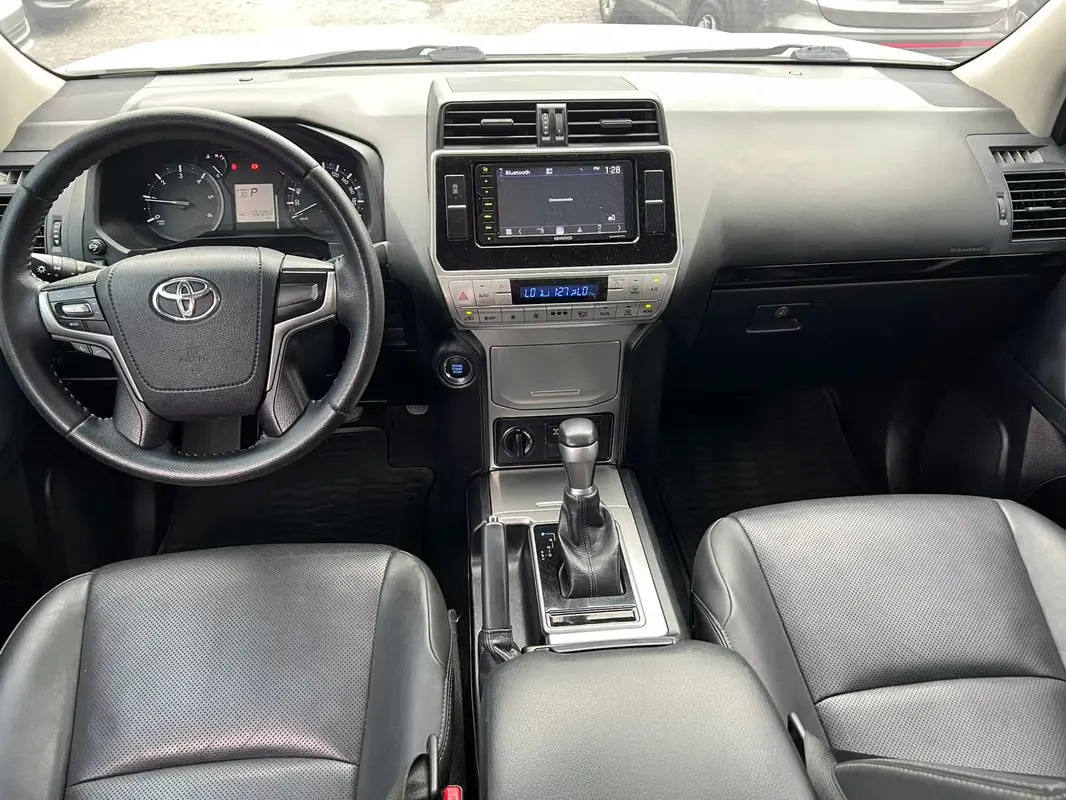 2023 Toyota Land Cruiser Prado