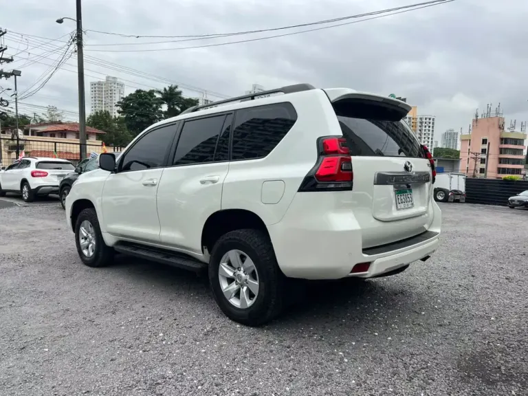 2023 Toyota Land Cruiser Prado