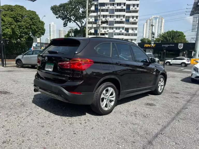 2021 BMW X1
