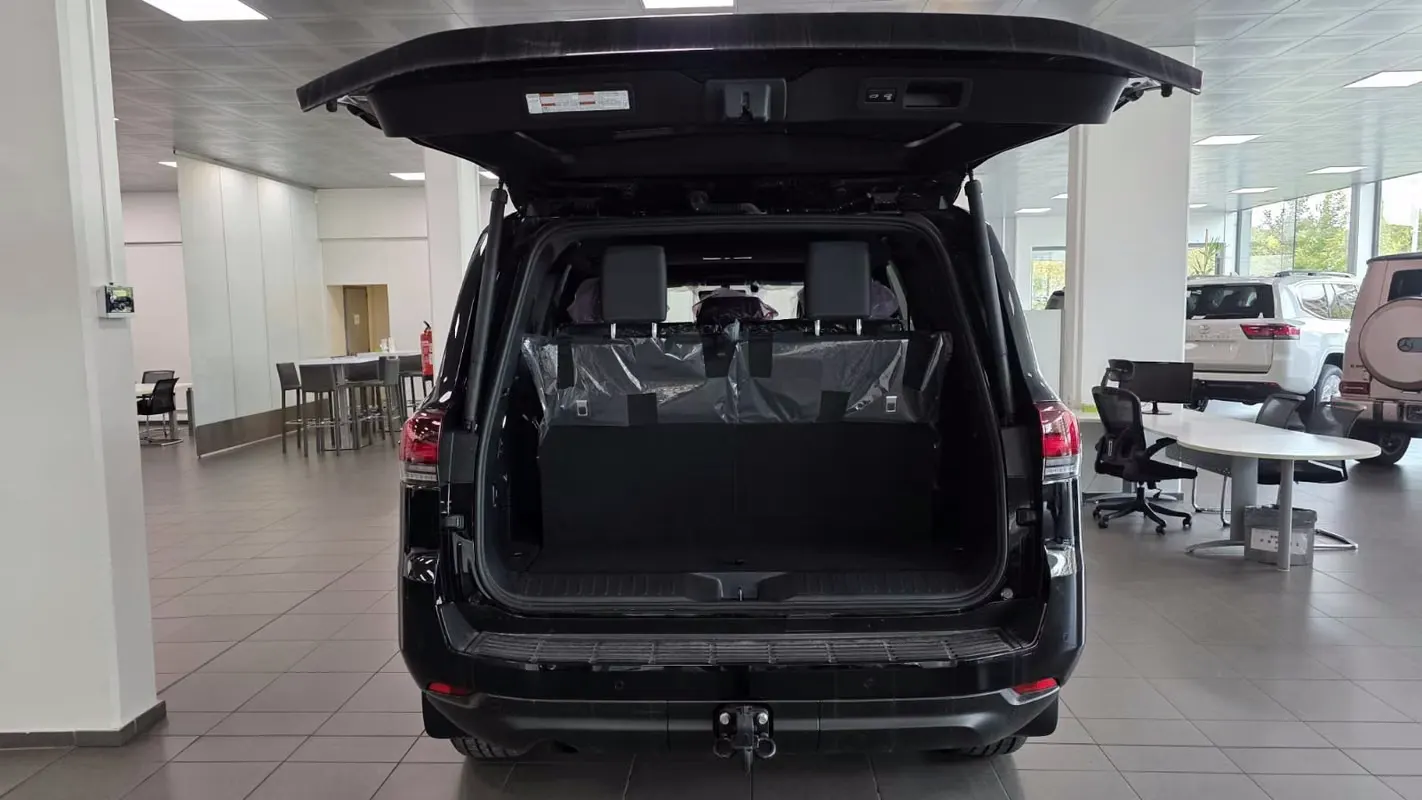 2025 Toyota Land Cruiser