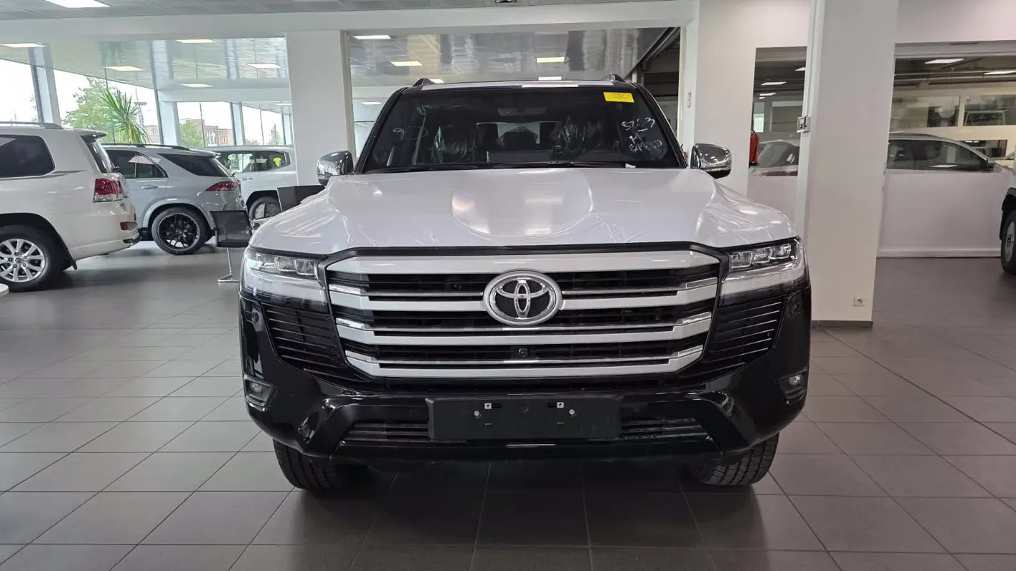 2025 Toyota Land Cruiser