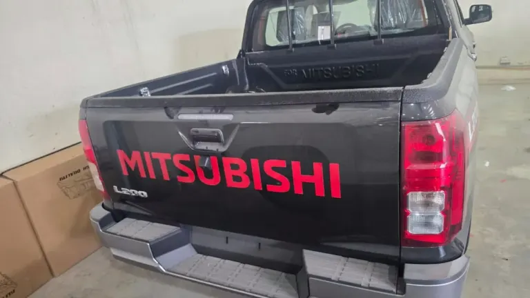 2027 Mitsubishi L200